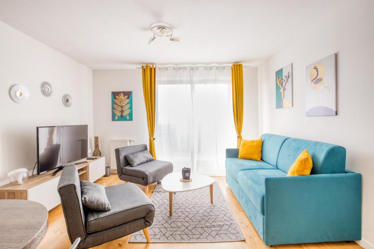 J-Mo Home - Chessy - Magnifique Vue Sur Le Chateau Екстериор снимка
